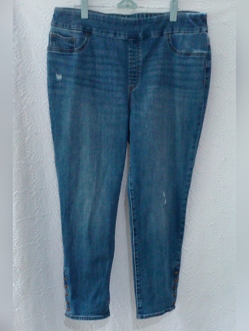 Chico's 2.5R Pull-On Slim Ankle Jeggings Blue Med Wash Stretch Denim Ankle Detai